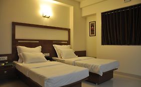 Hotel Happiness